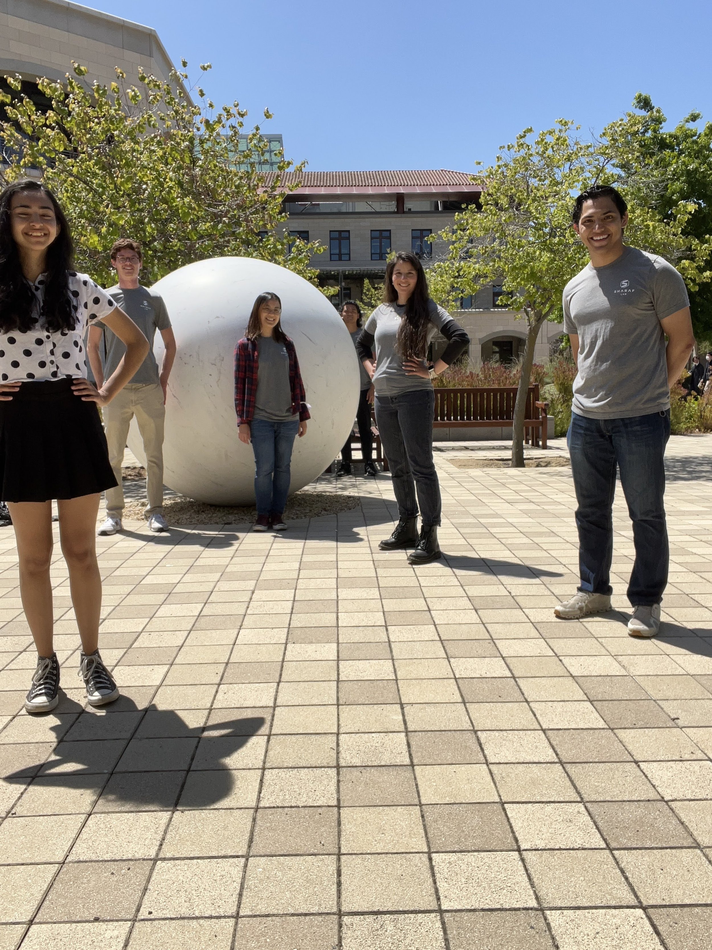 Sharaf Lab photo: 220425: Lab T-shirt Day
